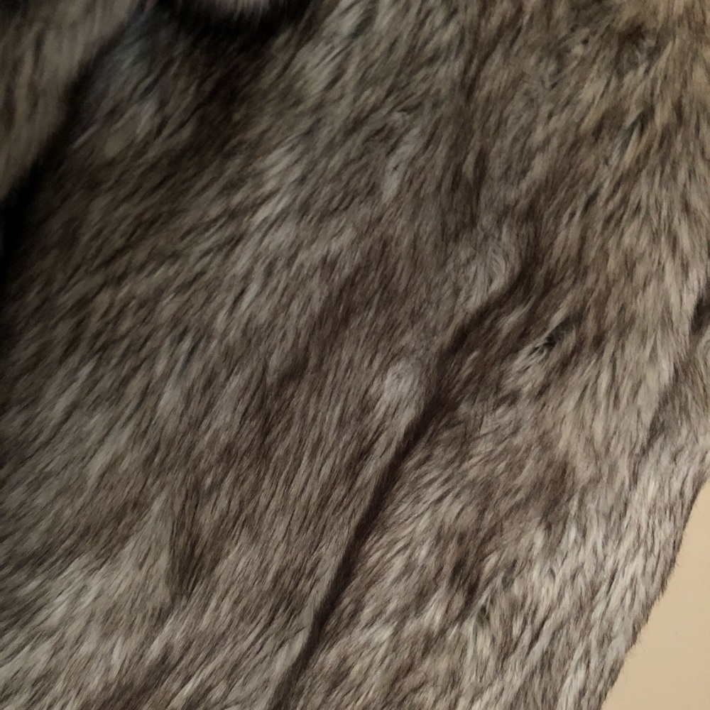 Betsy Johnson fur coat ❄️